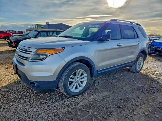 2013 FORD Explorer
