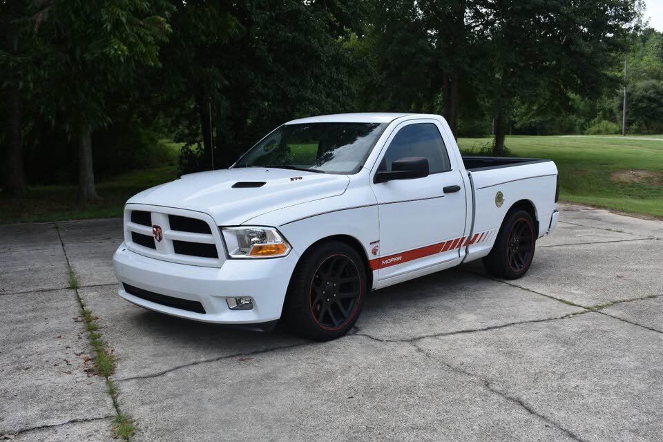 2011 DODGE Ram