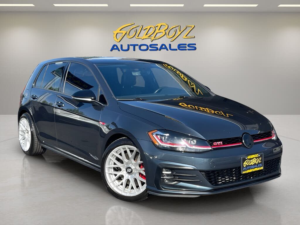 2021 VOLKSWAGEN Golf GTI