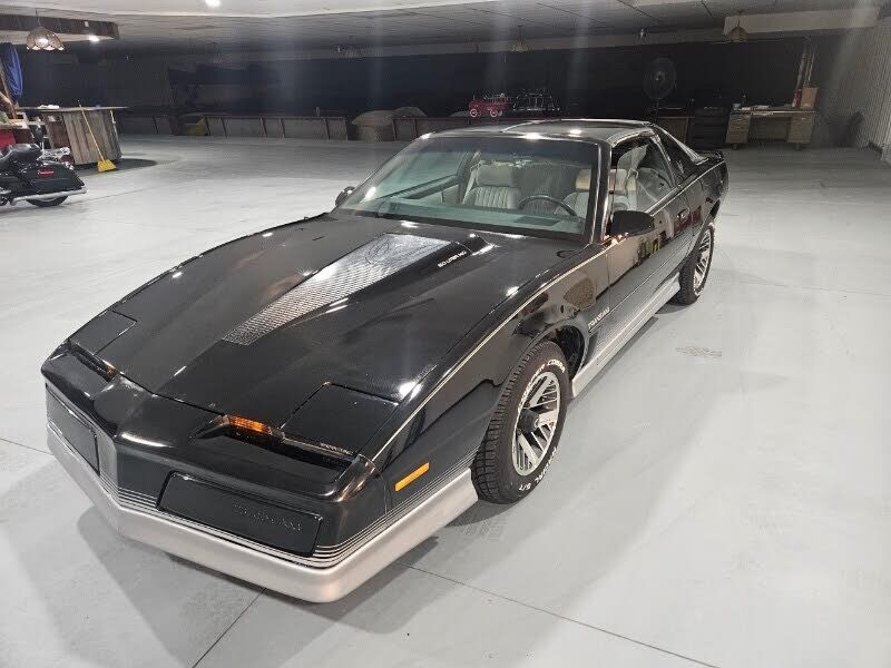 1984 PONTIAC Firebird