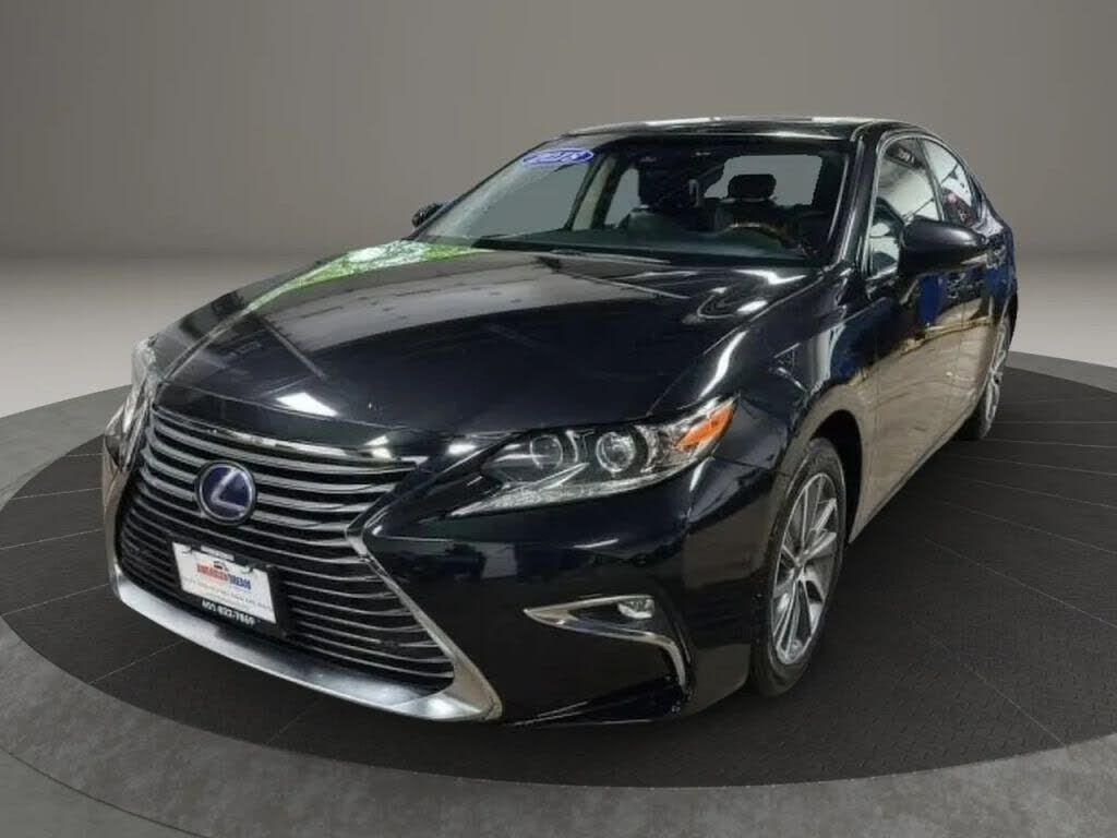 2018 LEXUS ES