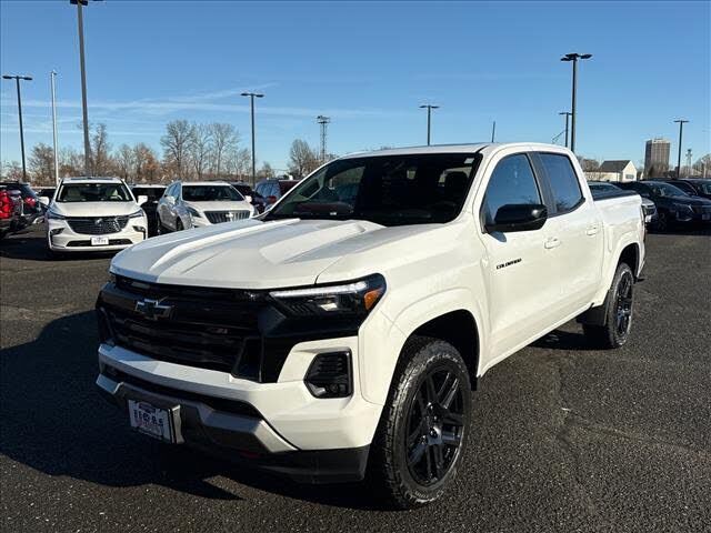 2025 CHEVROLET Colorado