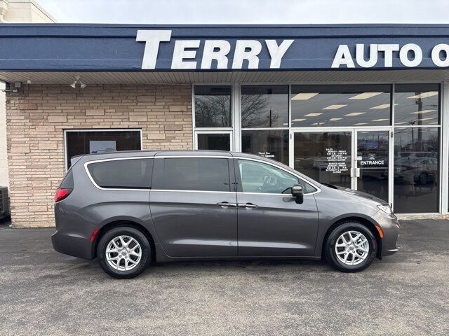 2023 CHRYSLER Pacifica