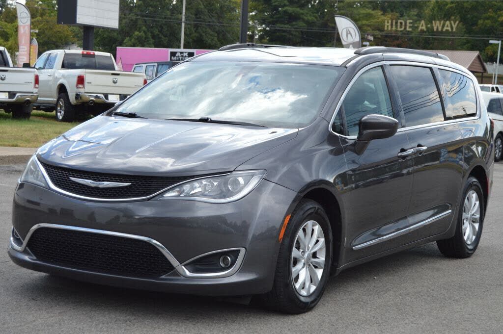 2017 CHRYSLER Pacifica