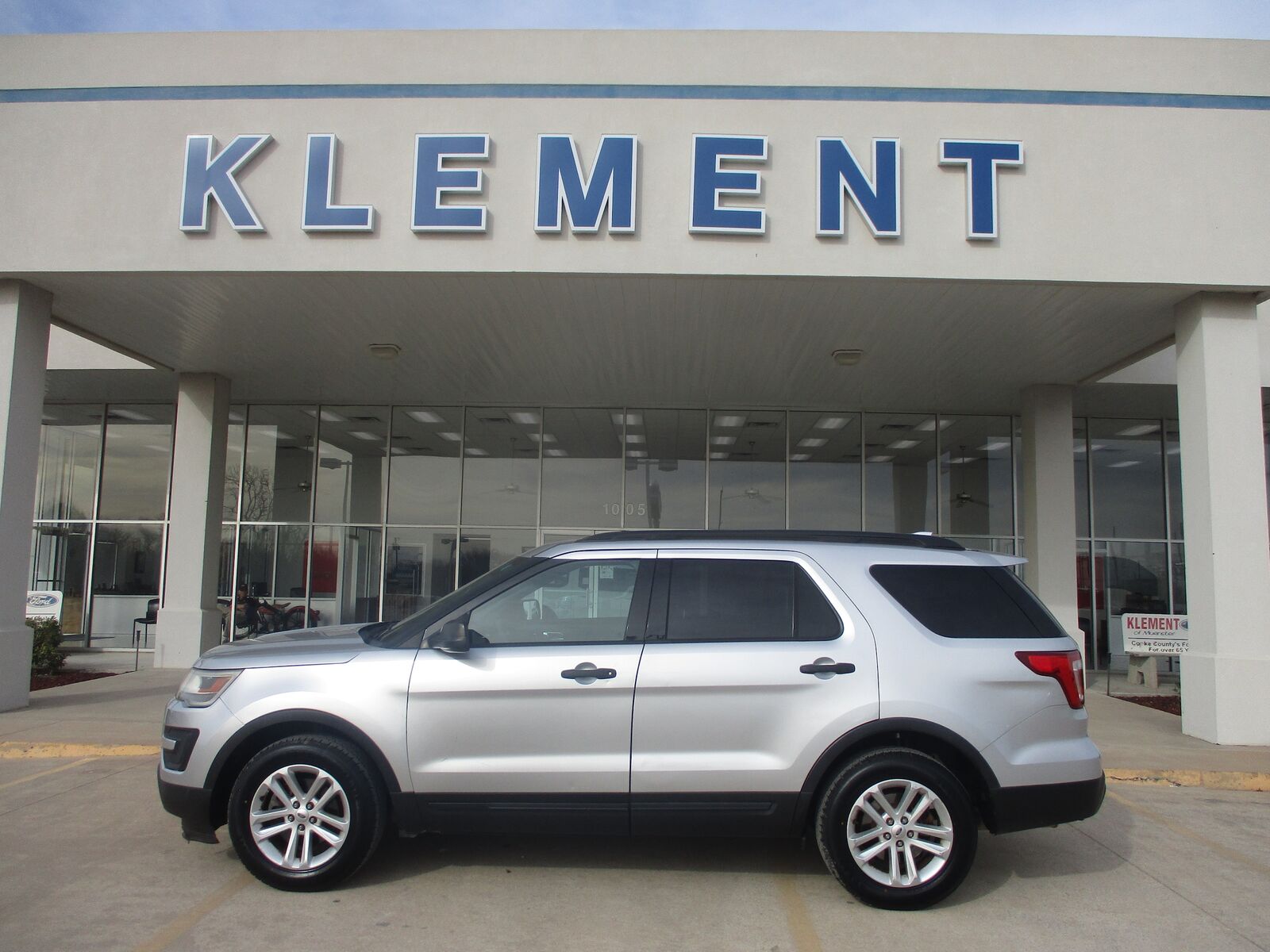 2016 FORD Explorer