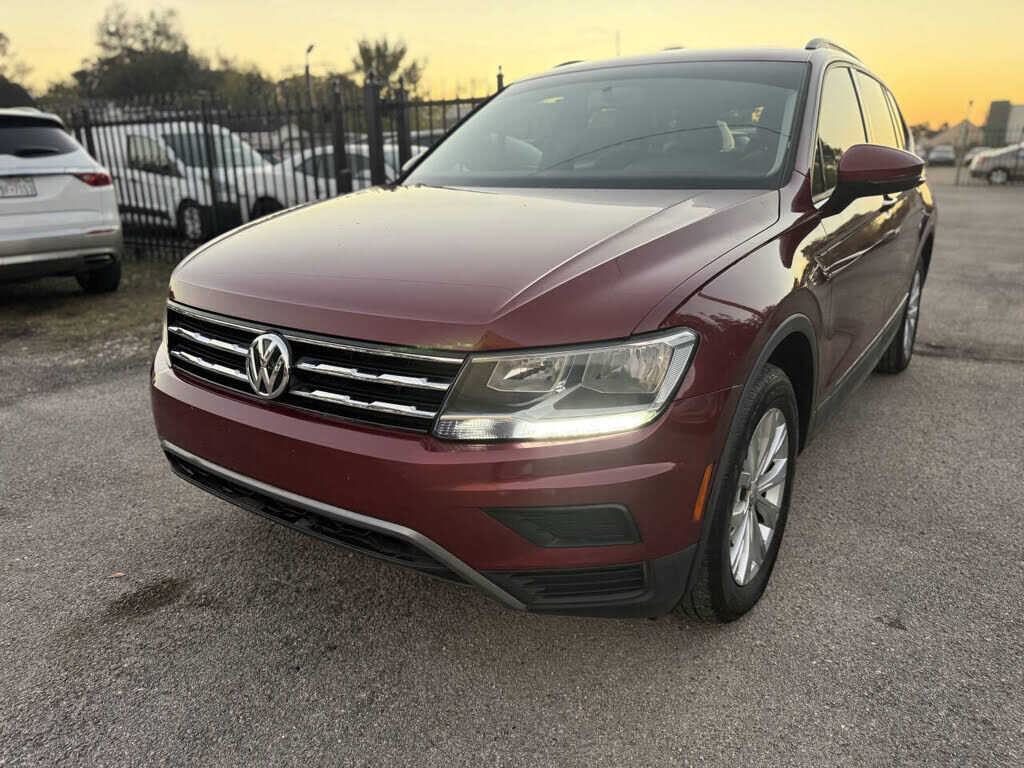 2018 VOLKSWAGEN Tiguan