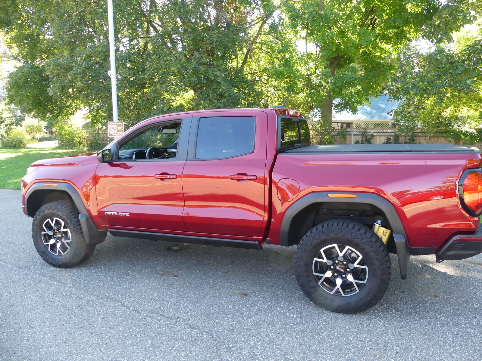 2023 GMC Canyon