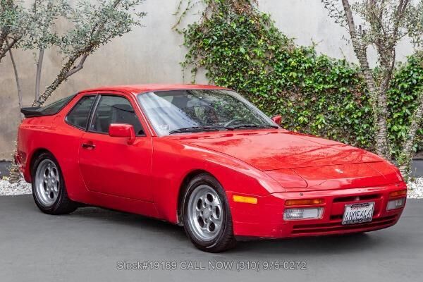 1986 PORSCHE 944