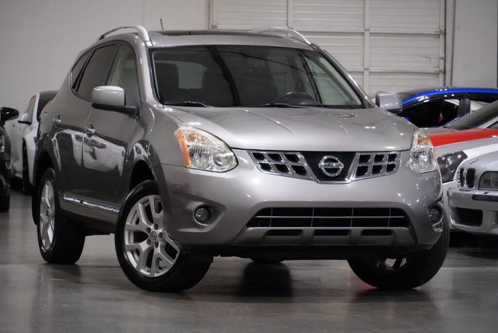2011 NISSAN Rogue