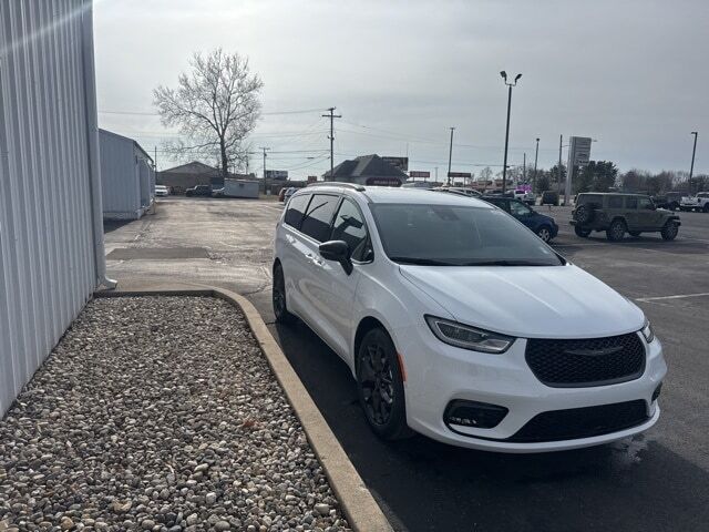 2026 CHRYSLER Pacifica