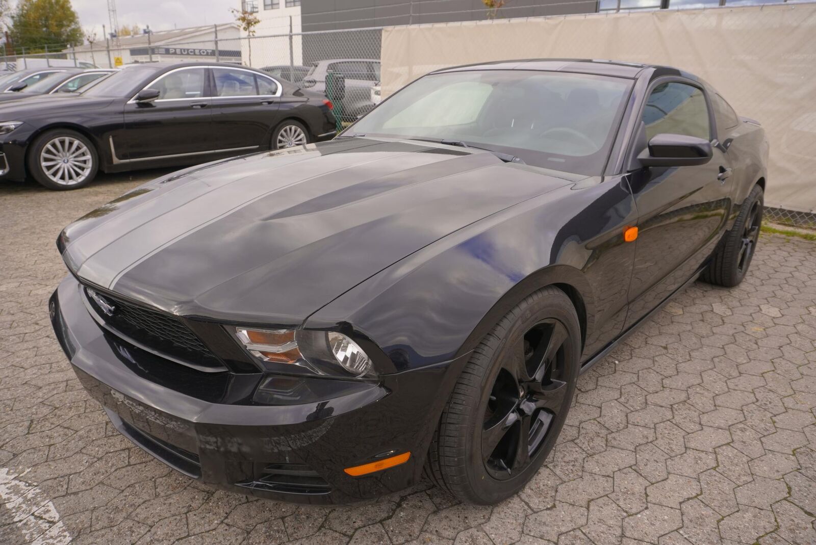 2011 FORD Mustang