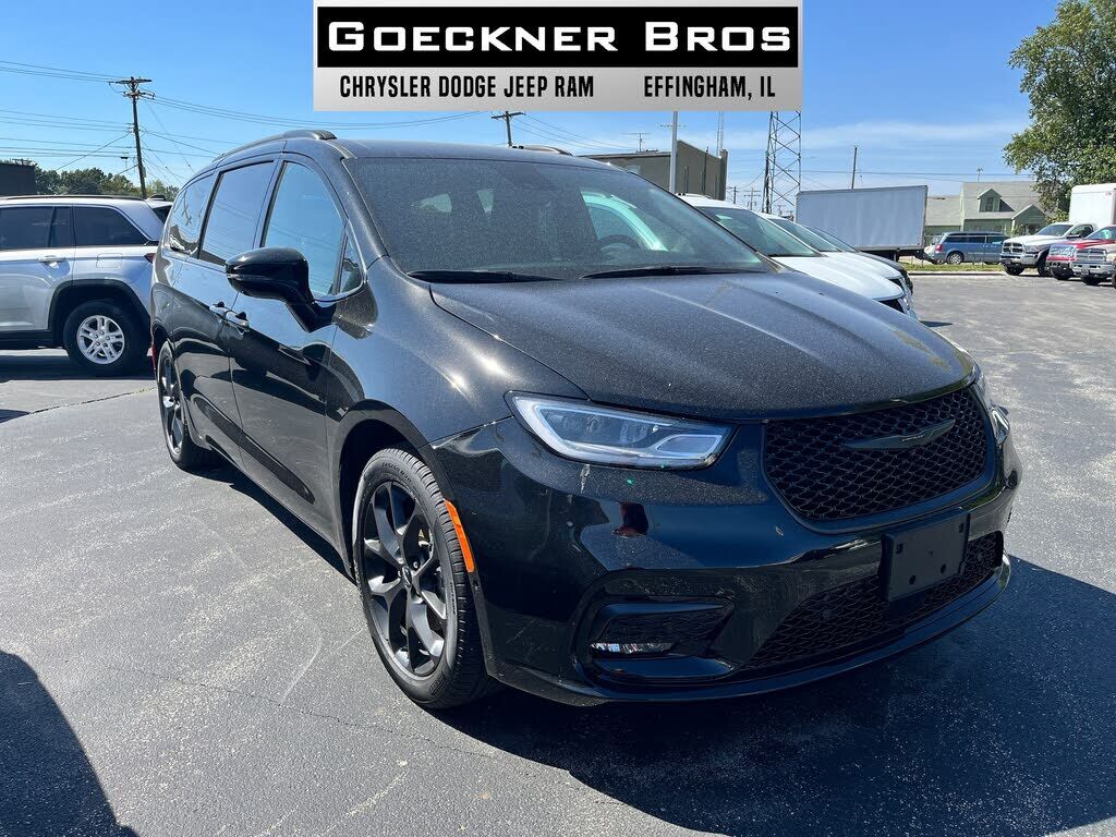 2024 CHRYSLER Pacifica