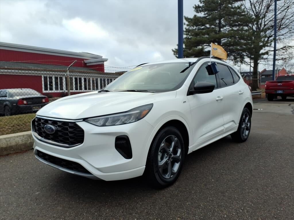 2023 FORD Escape