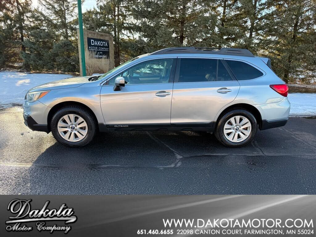 2016 SUBARU Outback