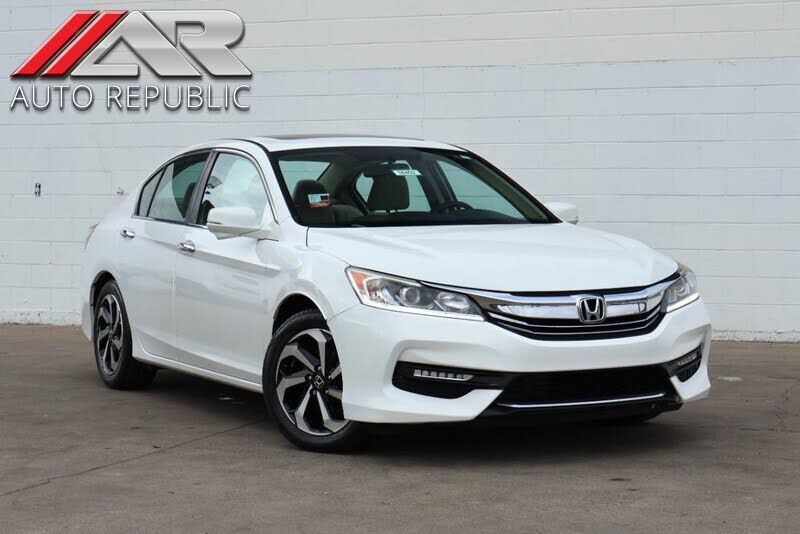 2017 HONDA Accord