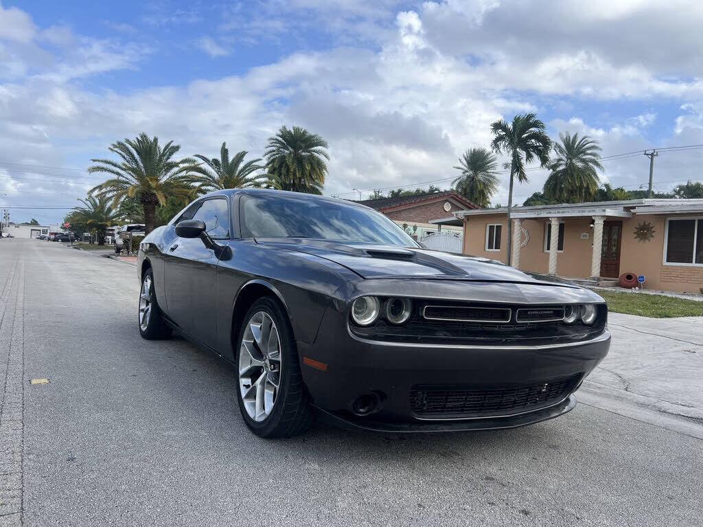 2017 DODGE Challenger