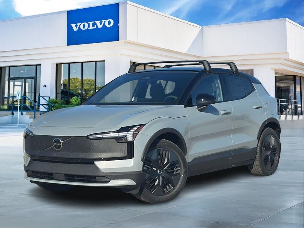 2026 VOLVO EX30 CC