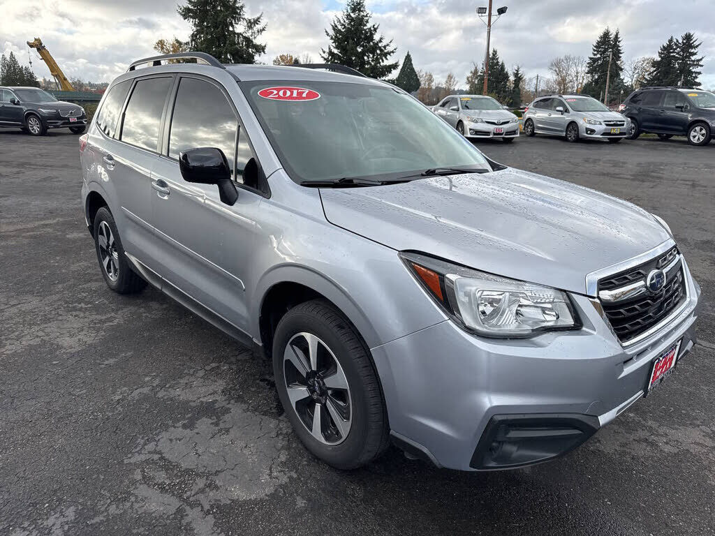 2017 SUBARU Forester