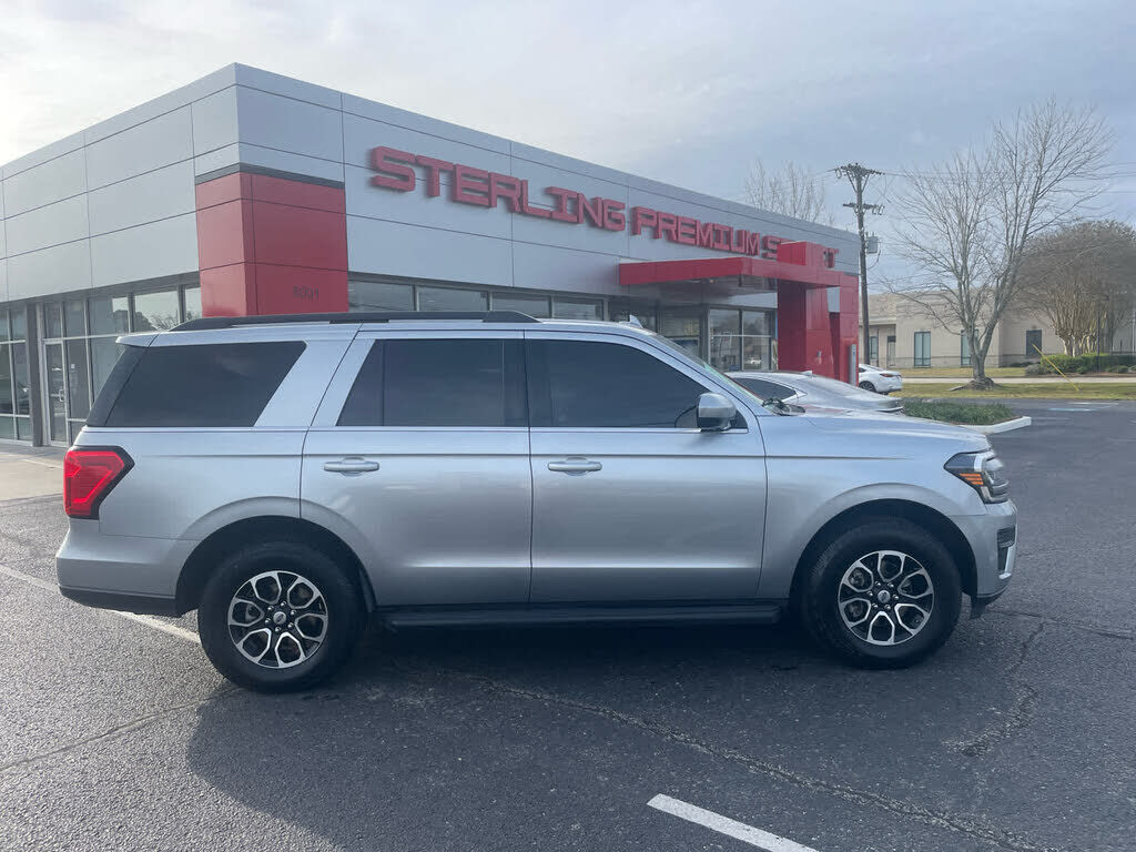 2022 FORD Expedition