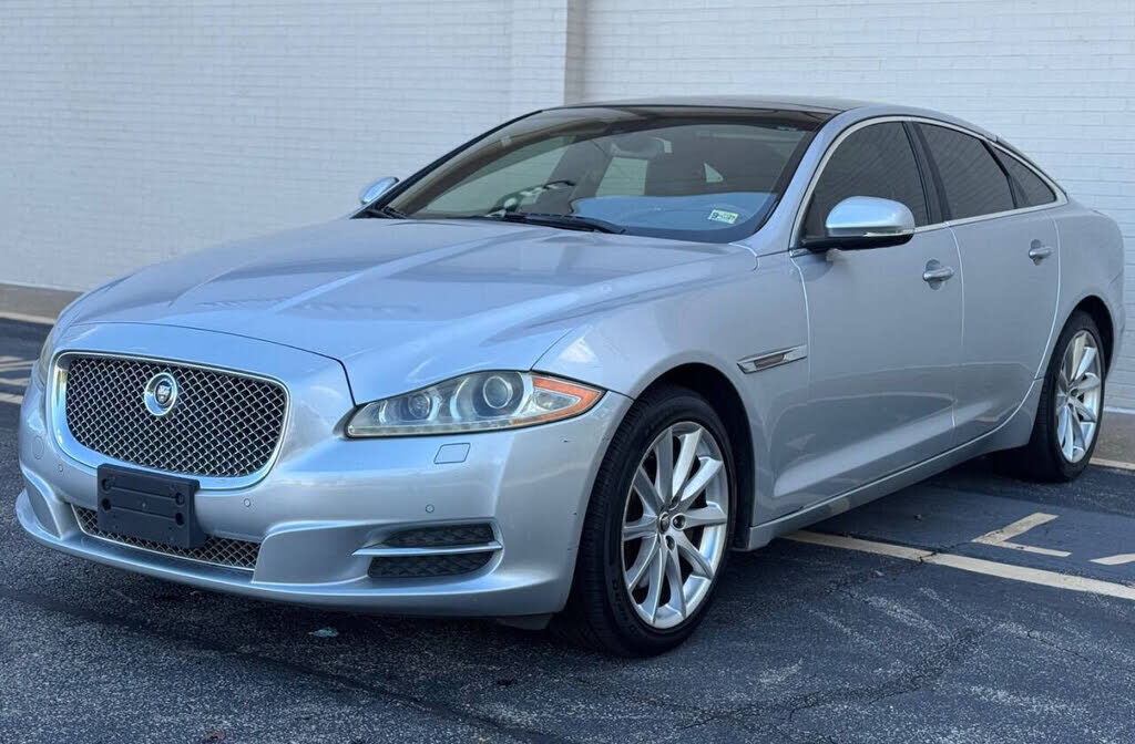 2011 JAGUAR XJ