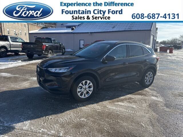 2024 FORD Escape