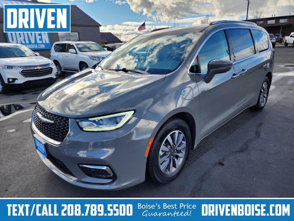 2021 CHRYSLER Pacifica