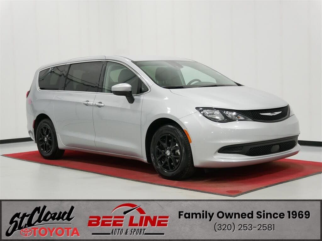 2023 CHRYSLER Voyager