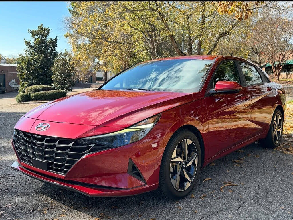 2023 HYUNDAI Elantra