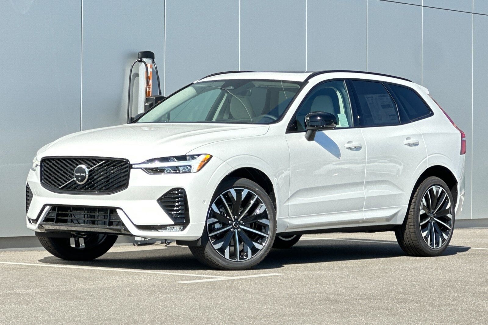 2026 VOLVO XC60