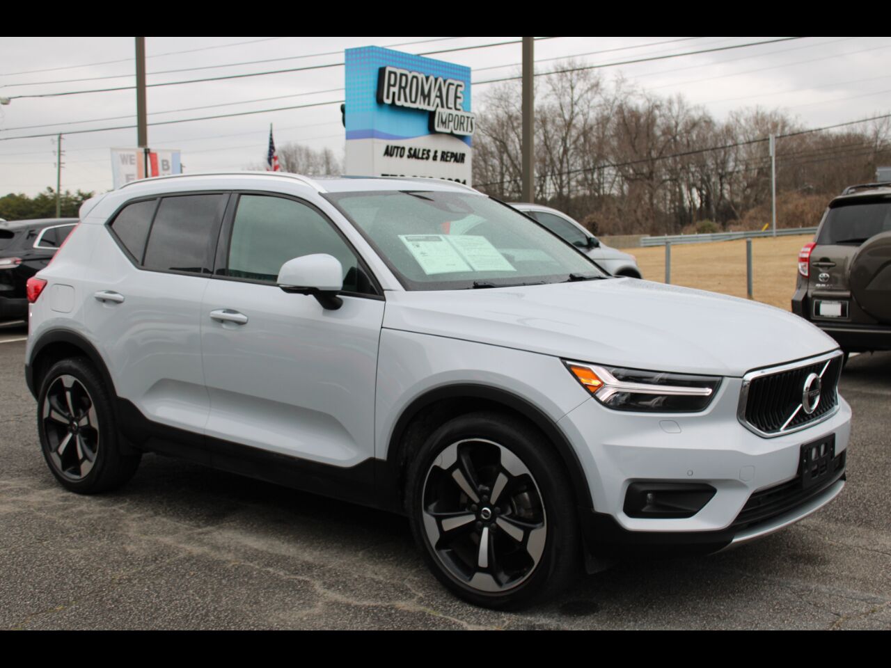 2020 VOLVO XC40