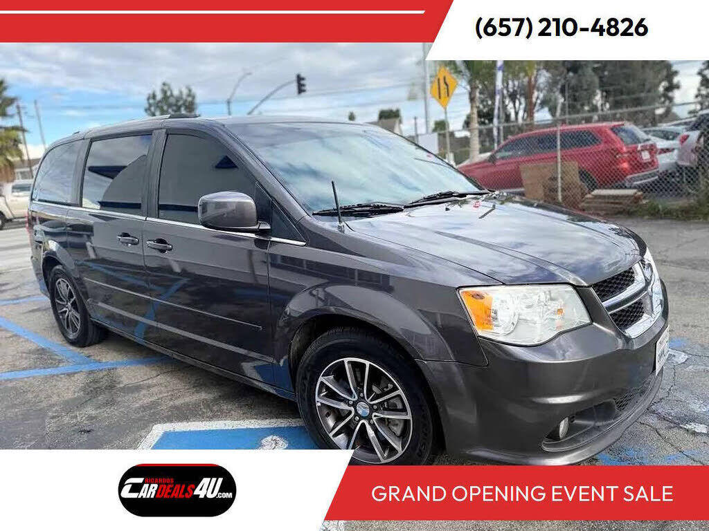 2017 DODGE Grand Caravan