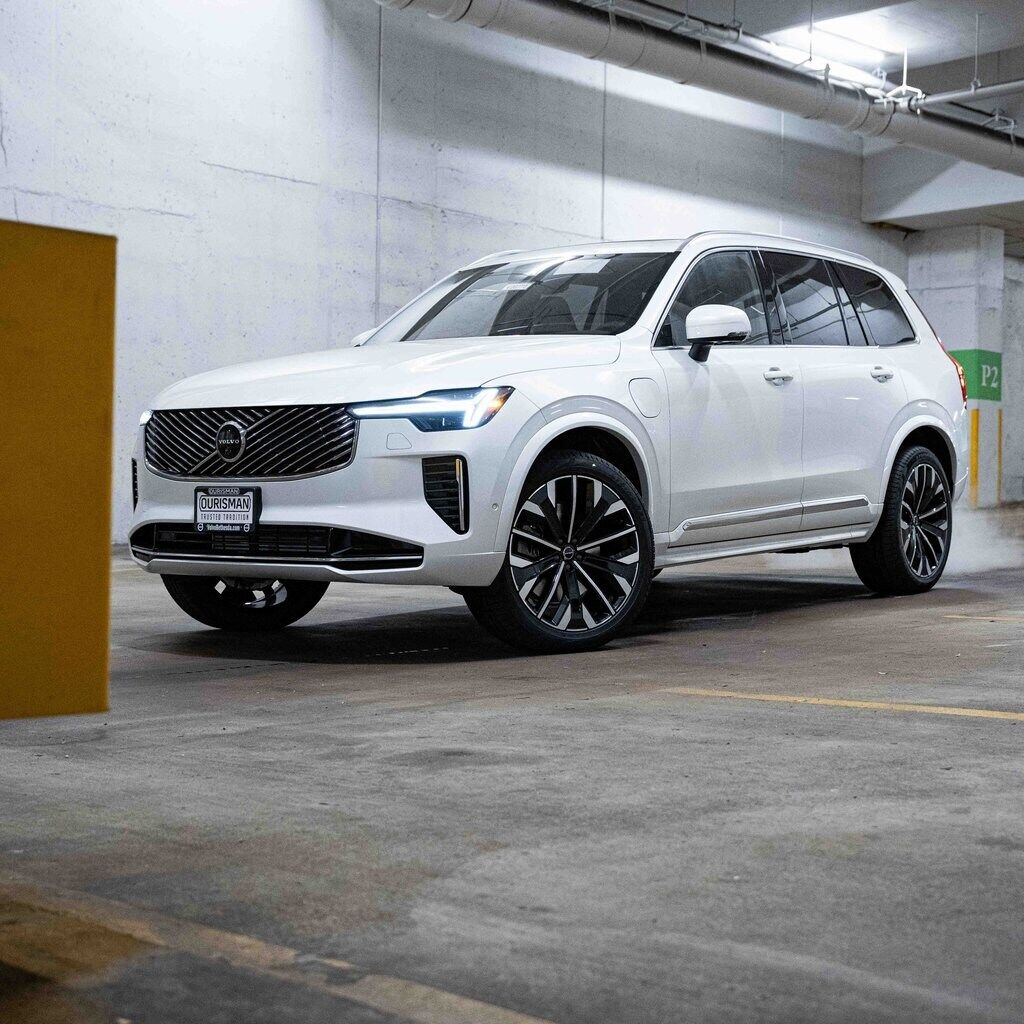 2026 VOLVO XC90