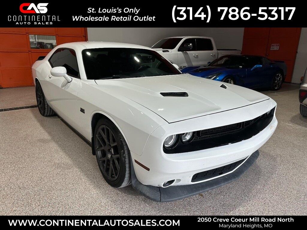 2016 DODGE Challenger