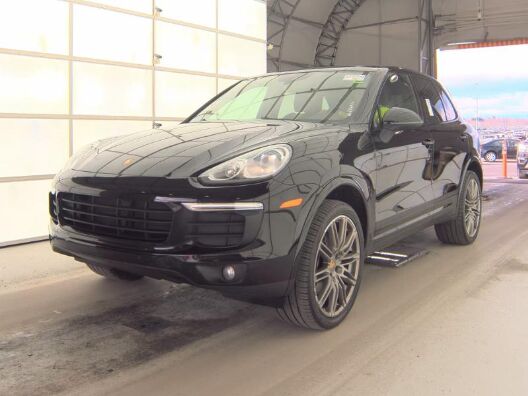 2017 PORSCHE Cayenne