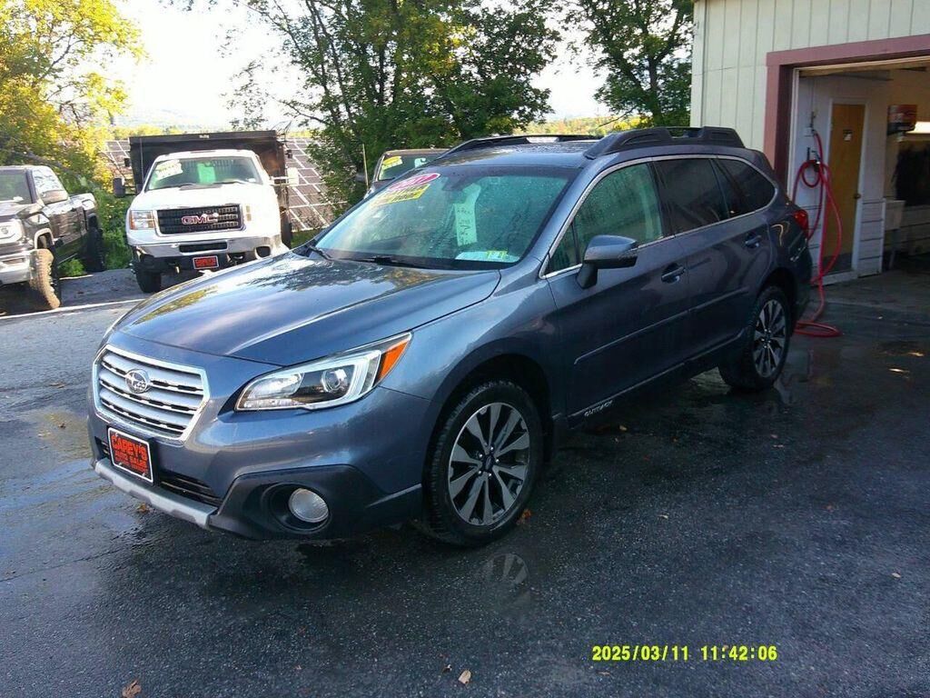 2017 SUBARU Outback