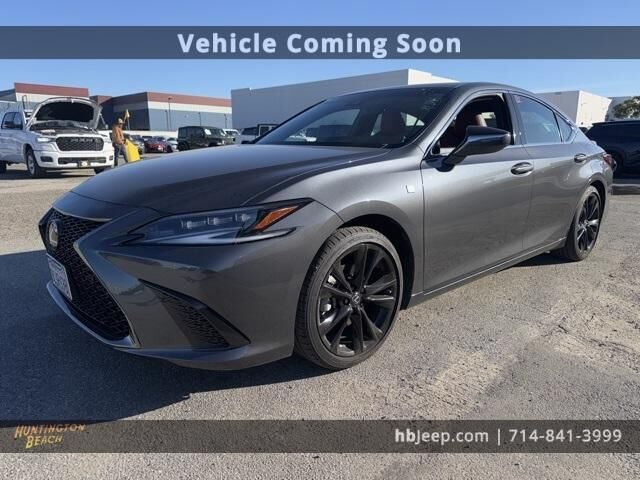 2022 LEXUS ES