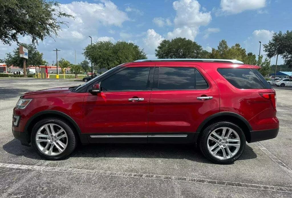 2017 FORD Explorer