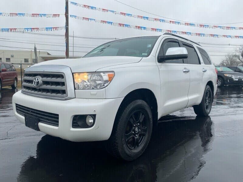 2008 TOYOTA Sequoia