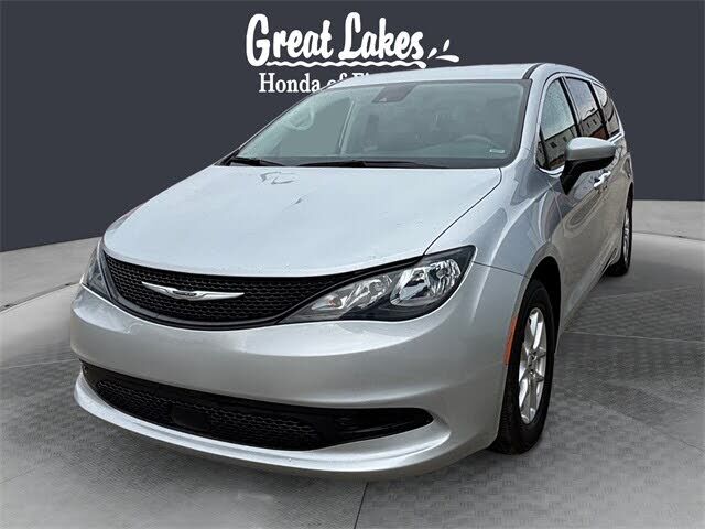 2023 CHRYSLER Voyager