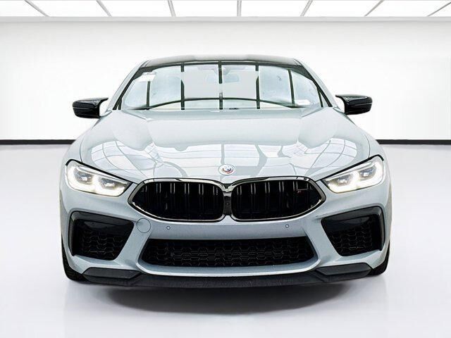 2023 BMW M8
