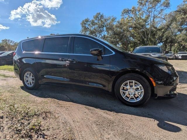 2026 CHRYSLER Voyager