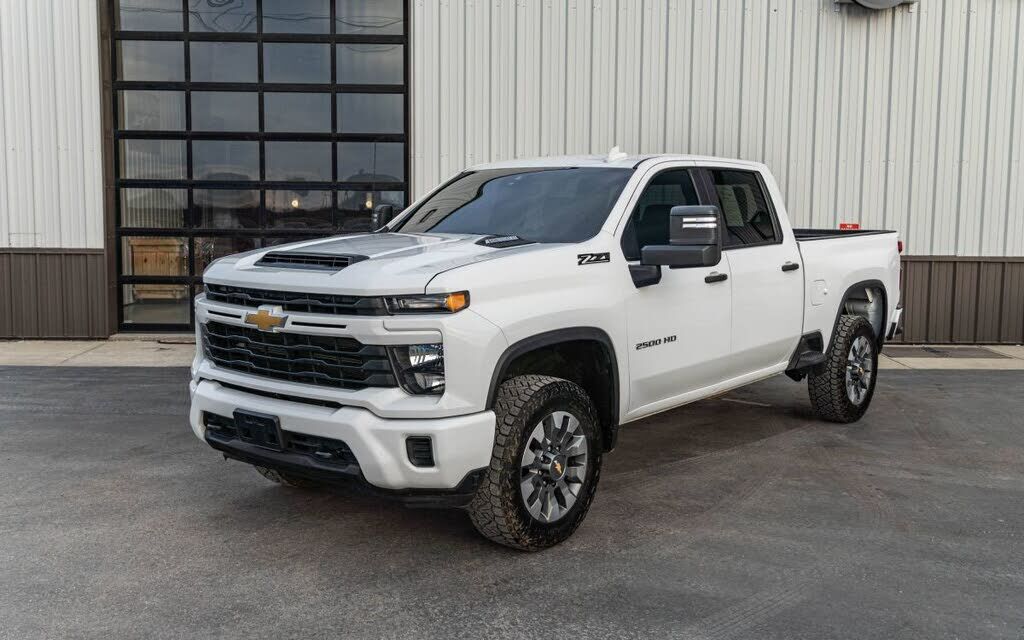 2024 CHEVROLET Silverado HD