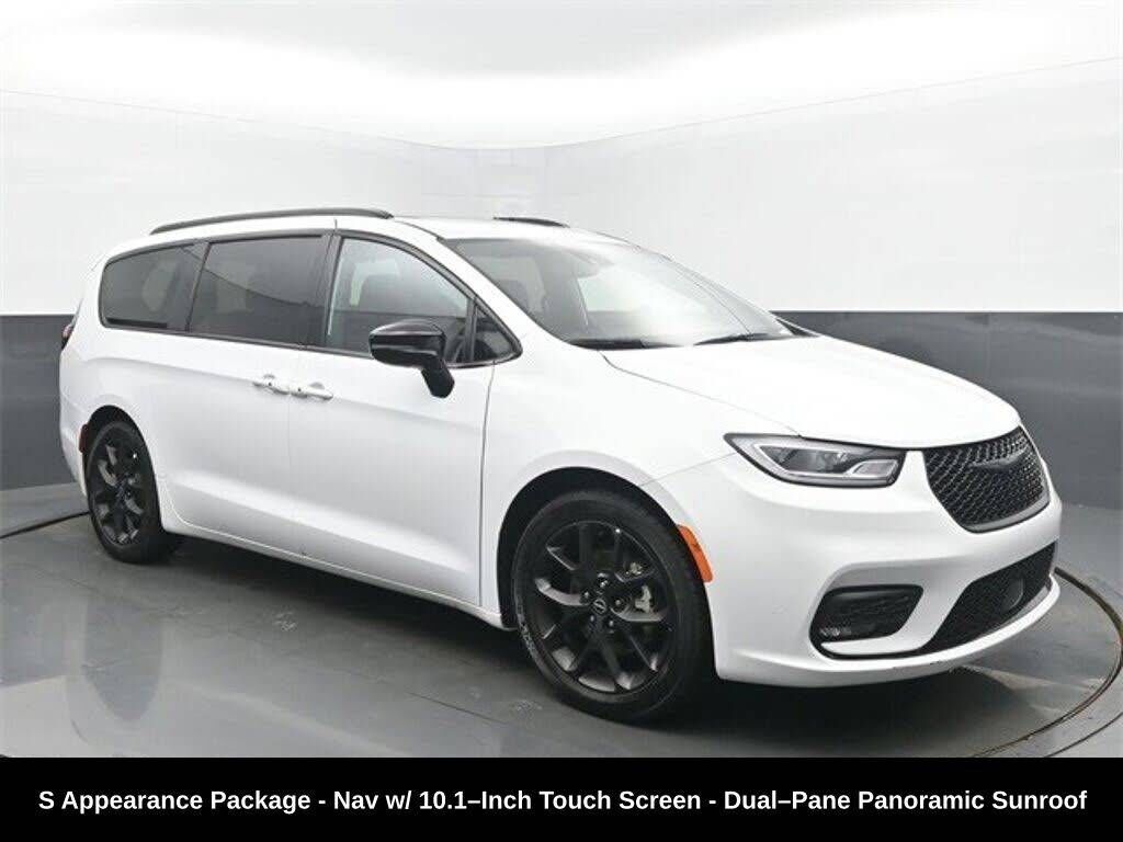 2025 CHRYSLER Pacifica