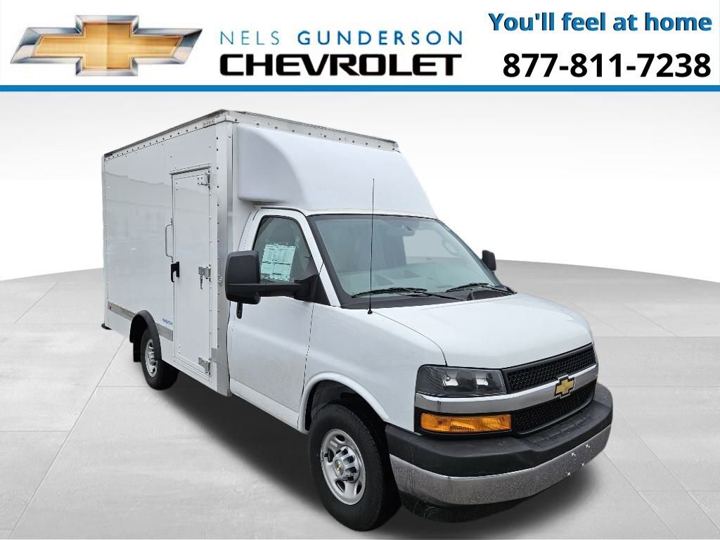 2023 CHEVROLET Express