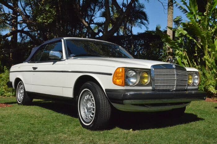 1982 MERCEDES-BENZ 300