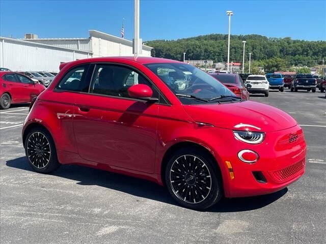 2024 FIAT 500e