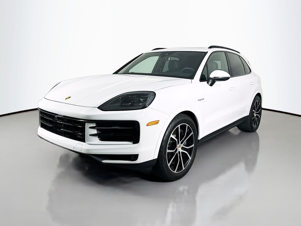 2024 PORSCHE Cayenne