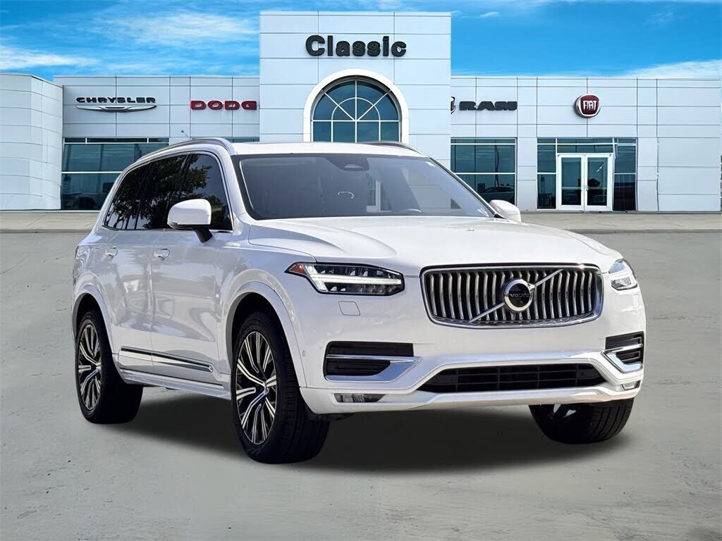 2023 VOLVO XC90