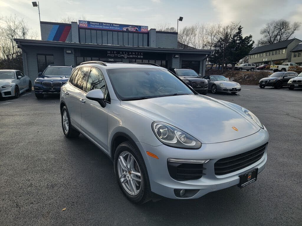 2016 PORSCHE Cayenne