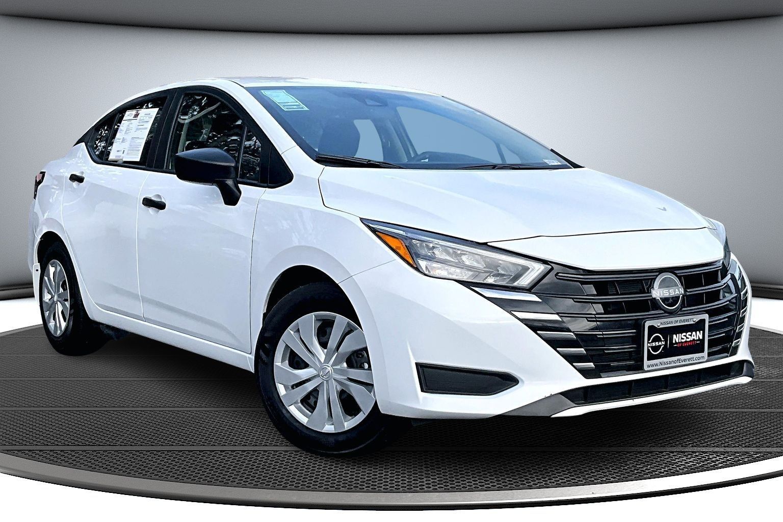 2025 NISSAN Versa